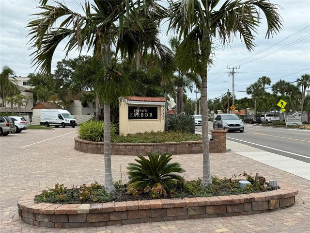 1250 N PORTOFINO DRIVE 202, Sarasota, FL 34242
