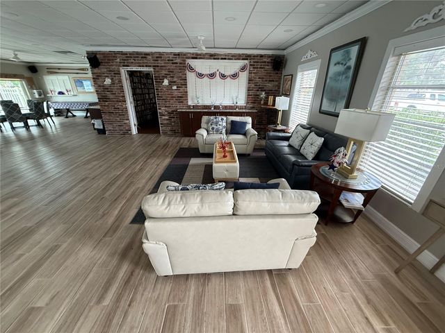 1250 N PORTOFINO DRIVE 202, Sarasota, FL 34242