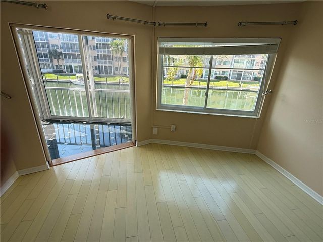 1250 N PORTOFINO DRIVE 202, Sarasota, FL 34242