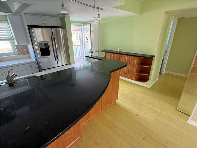 1250 N PORTOFINO DRIVE 202, Sarasota, FL 34242