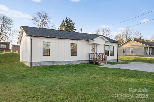 177 Duke Street, Granite Falls, NC 28630