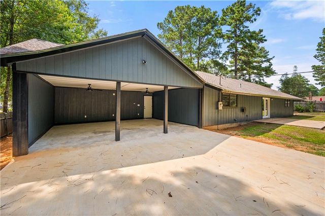 4410 WALDEN Drive, Pineville, LA 71360