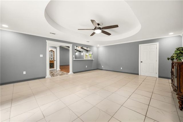 4410 WALDEN Drive, Pineville, LA 71360