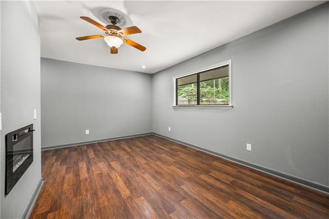 4410 WALDEN Drive, Pineville, LA 71360