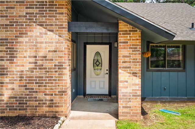 4410 WALDEN Drive, Pineville, LA 71360