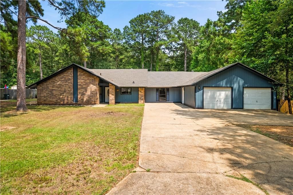 4410 WALDEN Drive, Pineville, LA 71360
