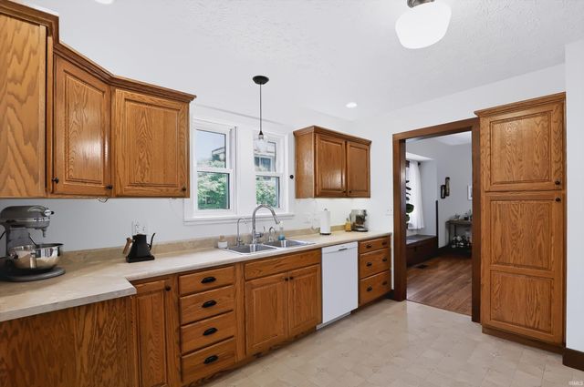 820 Shawnee Avenue, Lafayette, IN 47905