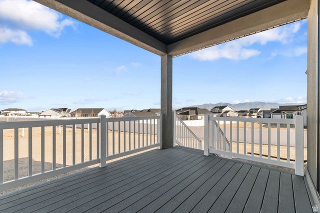 562 W COYOTE RIDGE RD, Grantsville, UT 84029