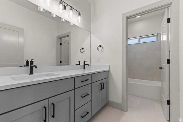 562 W COYOTE RIDGE RD, Grantsville, UT 84029