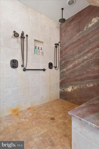 1406 PANHANDLE RD, Bentonville, VA 22610