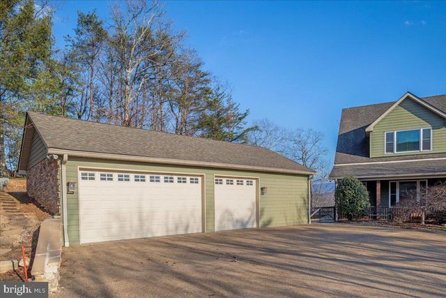 1406 PANHANDLE RD, Bentonville, VA 22610