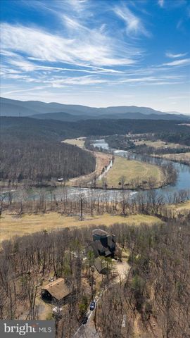 1406 PANHANDLE RD, Bentonville, VA 22610