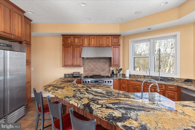 1406 PANHANDLE RD, Bentonville, VA 22610