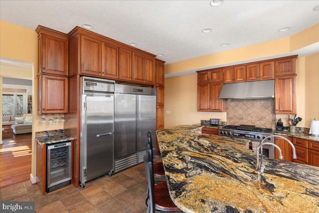 1406 PANHANDLE RD, Bentonville, VA 22610