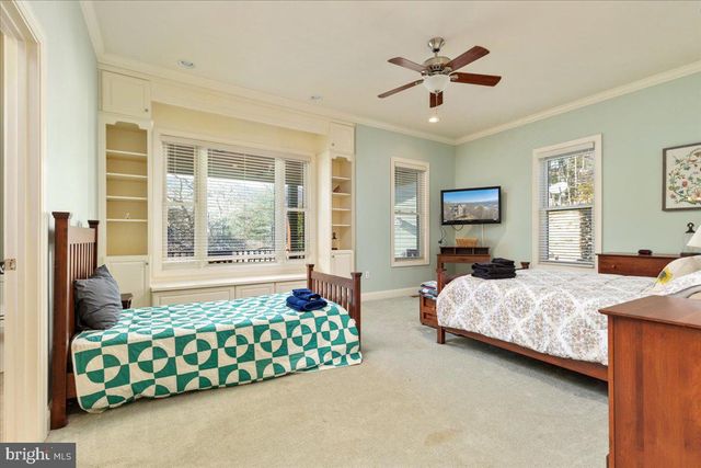 1406 PANHANDLE RD, Bentonville, VA 22610