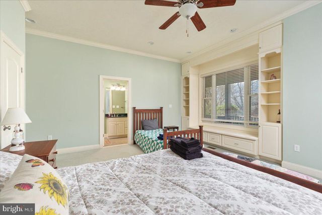 1406 PANHANDLE RD, Bentonville, VA 22610