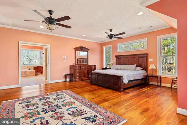 1406 PANHANDLE RD, Bentonville, VA 22610