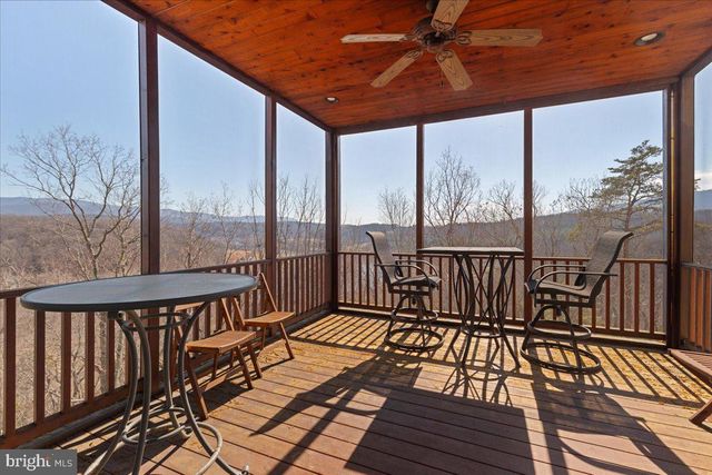 1406 PANHANDLE RD, Bentonville, VA 22610
