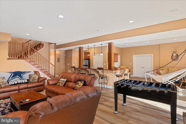 1406 PANHANDLE RD, Bentonville, VA 22610