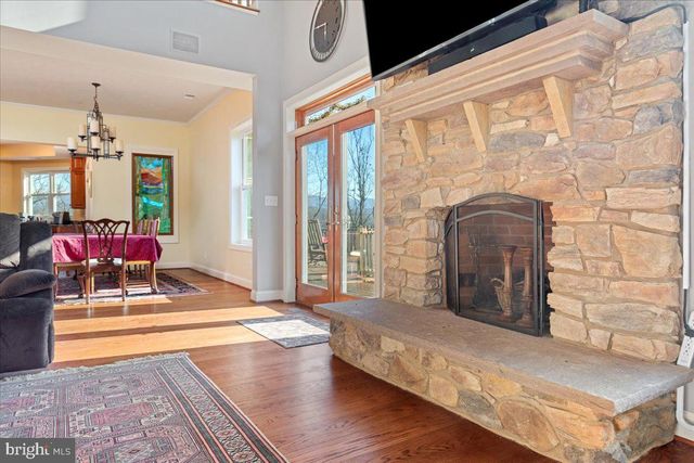 1406 PANHANDLE RD, Bentonville, VA 22610