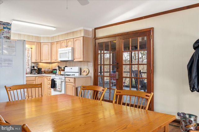 1406 PANHANDLE RD, Bentonville, VA 22610