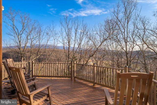 1406 PANHANDLE RD, Bentonville, VA 22610