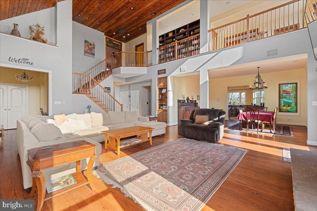 1406 PANHANDLE RD, Bentonville, VA 22610