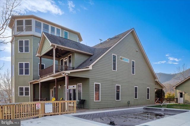 1406 PANHANDLE RD, Bentonville, VA 22610
