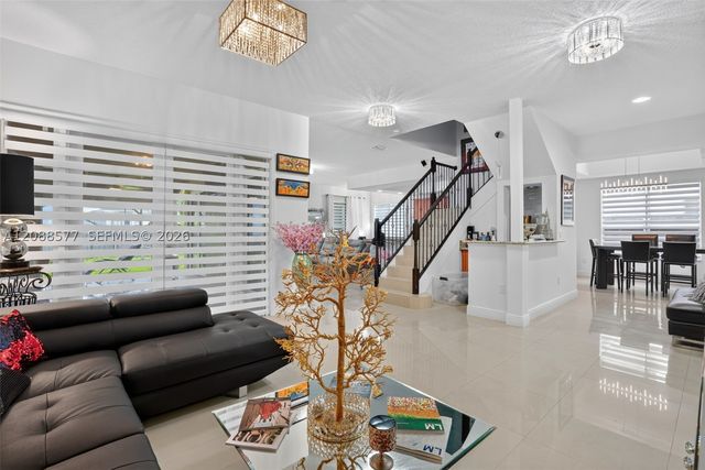 241 NE 33rd Ter, Homestead, FL 33033
