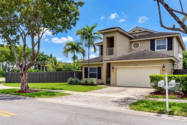 241 NE 33rd Ter, Homestead, FL 33033