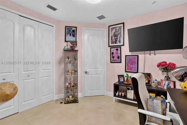 241 NE 33rd Ter, Homestead, FL 33033