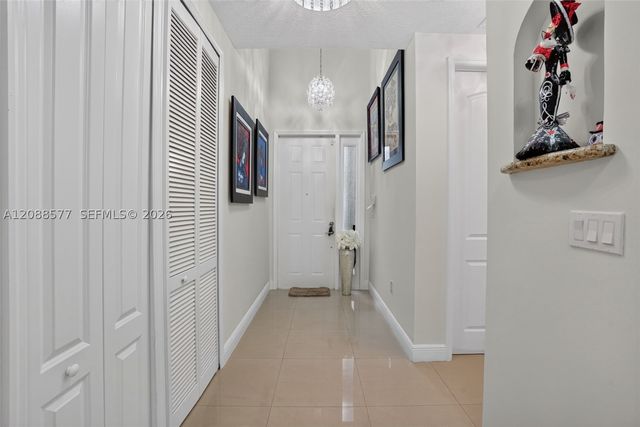 241 NE 33rd Ter, Homestead, FL 33033