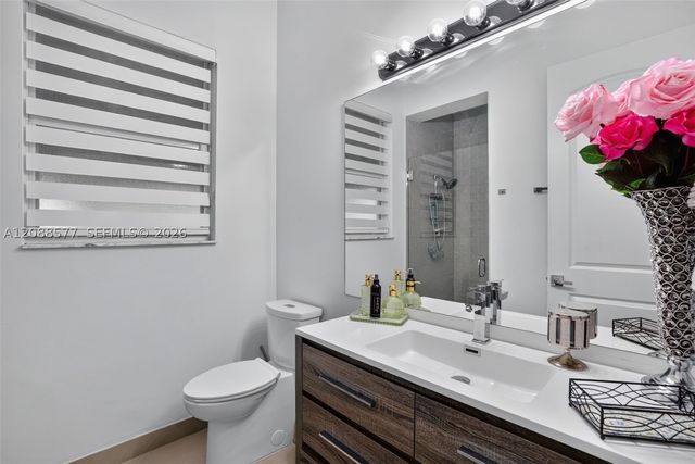 241 NE 33rd Ter, Homestead, FL 33033