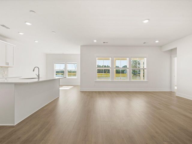 373 Calm Water Way, Summerville, SC 29486