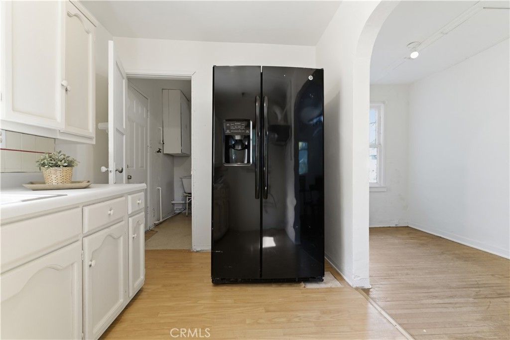 Image 13 of property listing at 2004 Echo Park Avenue, Los Angeles, CA 90026