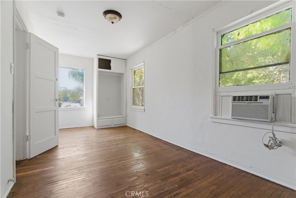 Image 19 of property listing at 2004 Echo Park Avenue, Los Angeles, CA 90026