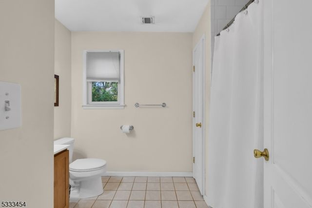 320 Ridge Blvd, Franklin Twp., NJ 08540