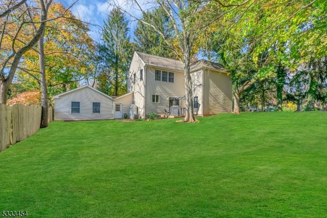 320 Ridge Blvd, Franklin Twp., NJ 08540