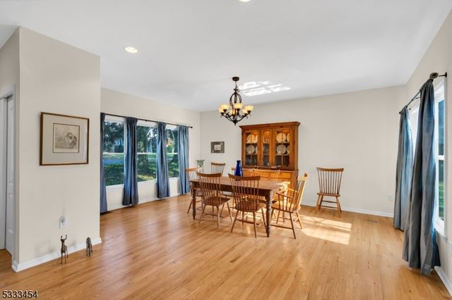 320 Ridge Blvd, Franklin Twp., NJ 08540