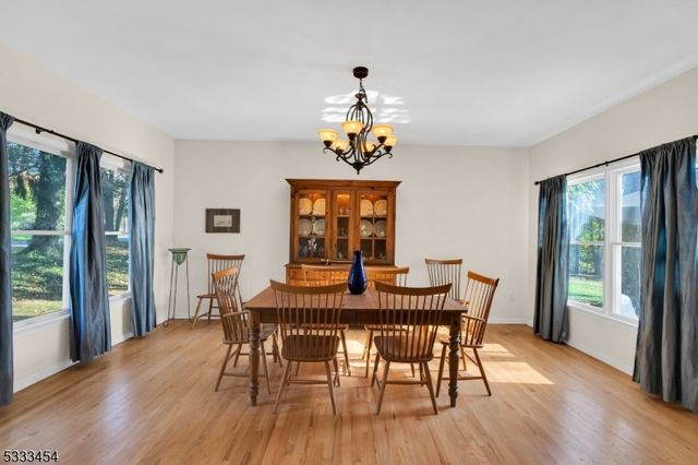320 Ridge Blvd, Franklin Twp., NJ 08540