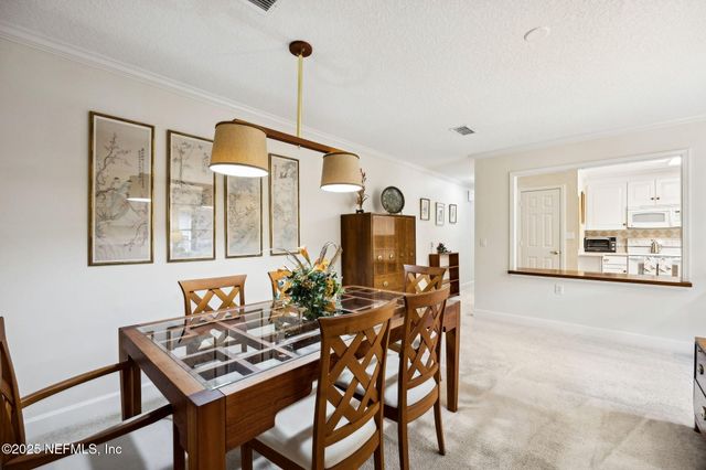 4512 MIDDLETON PARK Circle W, Jacksonville, FL 32224