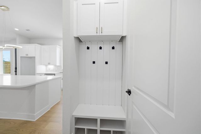 328 Janisch C, Houston, TX 77018