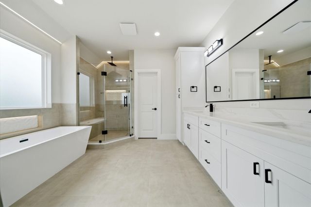 328 Janisch C, Houston, TX 77018