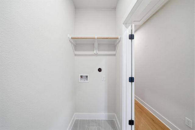 328 Janisch C, Houston, TX 77018