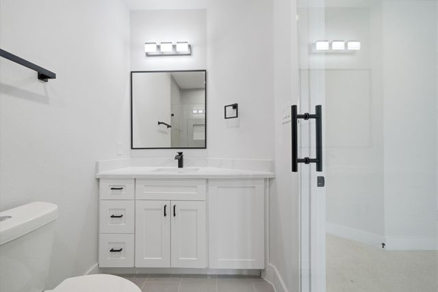 328 Janisch C, Houston, TX 77018