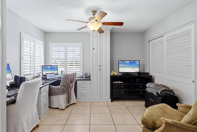 1103 EDGEWATER CIRCLE 1103, Bradenton, FL 34209