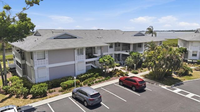 1103 EDGEWATER CIRCLE 1103, Bradenton, FL 34209