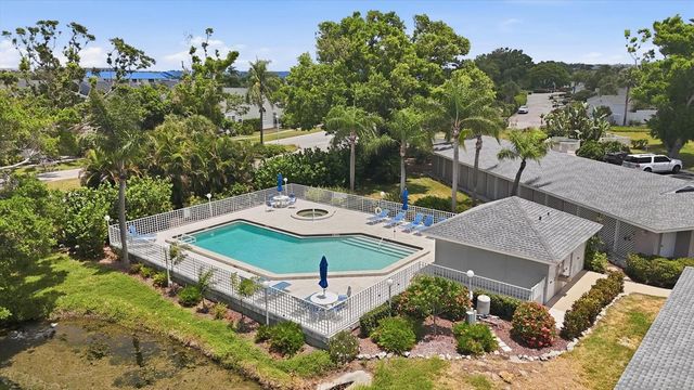 1103 EDGEWATER CIRCLE 1103, Bradenton, FL 34209