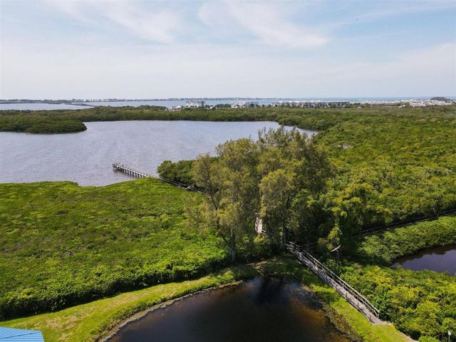 1103 EDGEWATER CIRCLE 1103, Bradenton, FL 34209