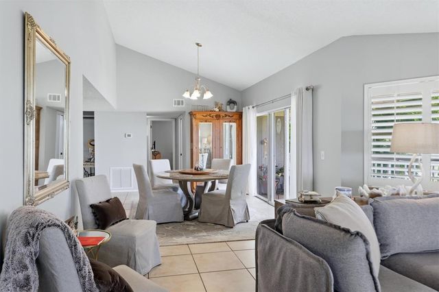 1103 EDGEWATER CIRCLE 1103, Bradenton, FL 34209
